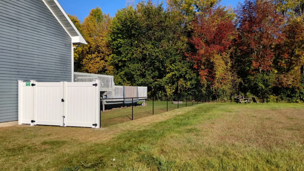 Vinyl Privacy Fence